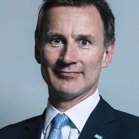 Official_portrait_of_Mr_Jeremy_Hunt_crop_2